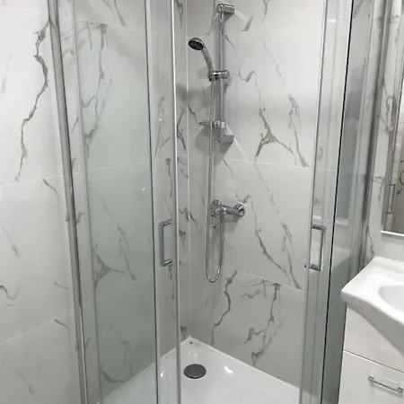 Cosy Corner 公寓 弗洛里亚纳